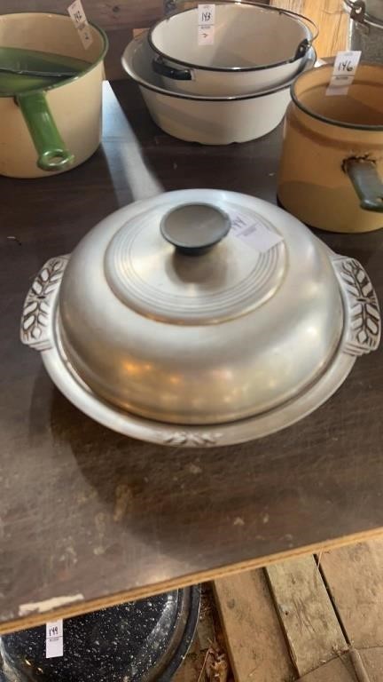 Vintage aluminum bowl with lid