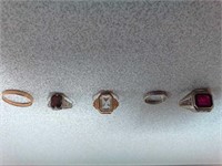 (5) 10 karat gold rings