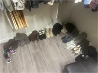 18 pairs of Womens Shoes