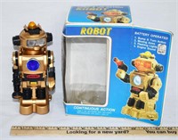 1985 K-MART BATTERY OPERATED ROBOT, WORKS!
