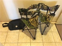 (2) DOUBLE BULL Camo Camp Chairs & Bag