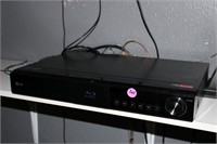 LG Blu-Ray Disc Player with IPOD Hook Up