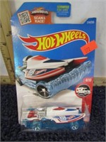 HOT WHEELS MAD SPLASH CAR