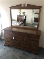Ethan Allen Maple 8 Drawer Dresser with Mirror