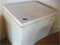 Small Kelvinator chest freezer, dirty, but works