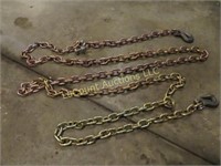 large chain with hooks on ends
