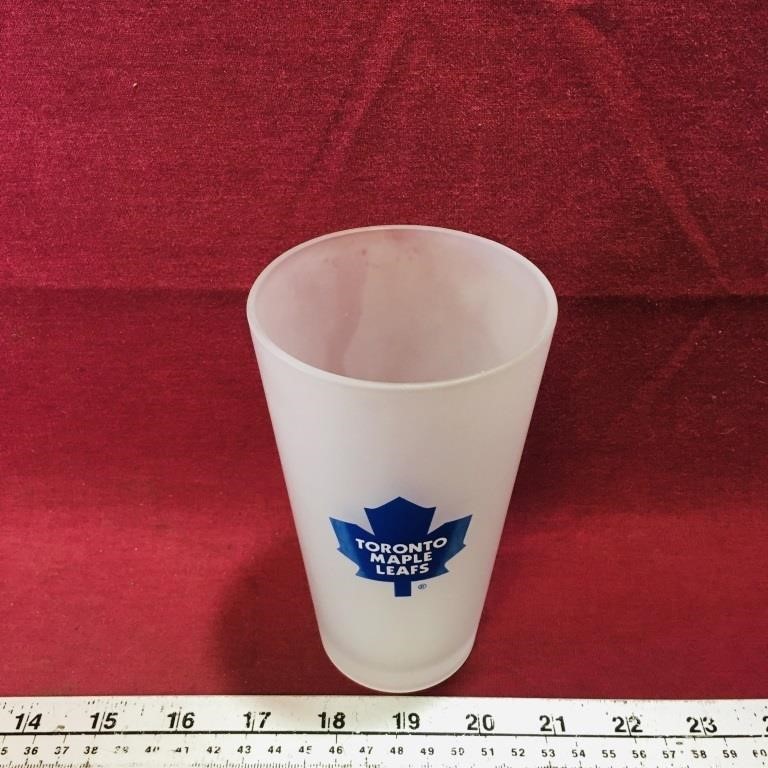 Toronto Maple Leafs Beer Glass (5 3/4" Tall)