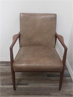 Mid century modern leather arm chair by Gold