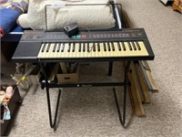 Yamaha Electric Keyboard