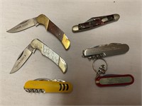 Assorted pocket knives