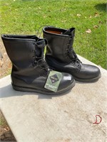 New Gore-tex boots- size 15 w