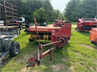 New Holland 273 Small Square Baler