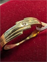 $900 10K  Diamond(0.01ct) Estate Jewelry Ring