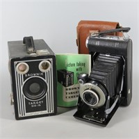 Vintage BROWNIE TARGET Six-16 Camera & KODAK