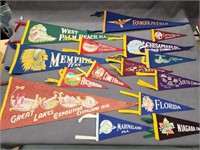 15 vintage felt pennant. 1936 Great Lakes