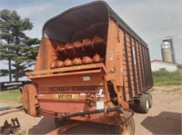 Meyer 16 ft 500 TSS forage wagon