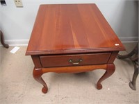 Wooden King Anne Style End Table