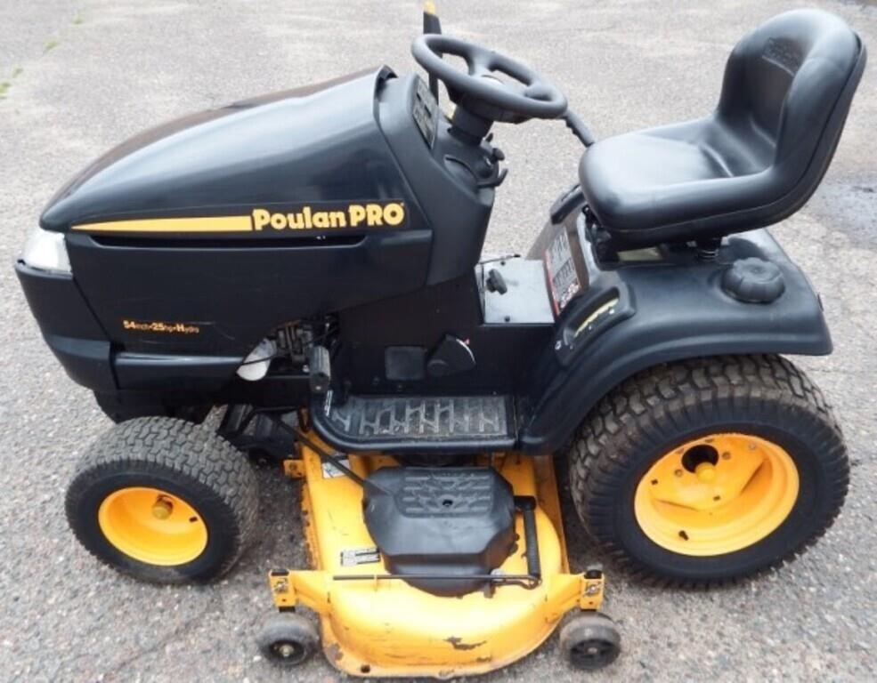 Poulan Pro Hydrostatic Riding Lawn Mower / Tractor