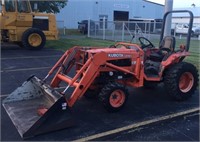 Kubota B2710 diesel utility tractor, LA401