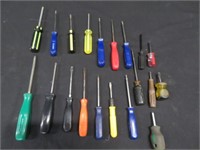 20 SCREWDRIVERS