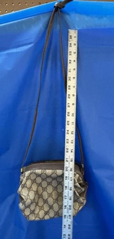 WW! Small Gucci Hand Bag with Shoulder Strap