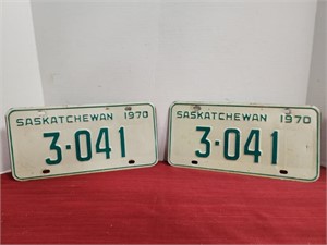 (2) 1970 Saskatchewan License Plates