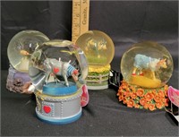 Wizard of Oz Set of 4 Cow Parade Snow Globes