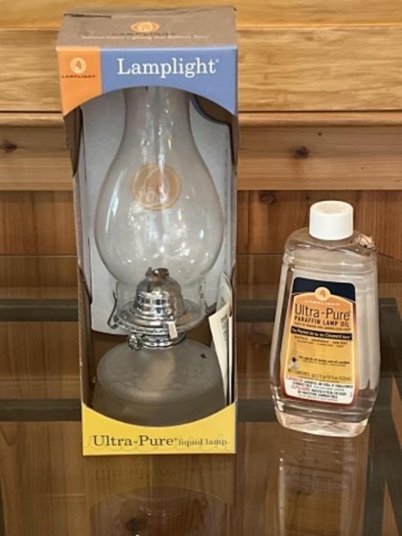 Oil Lamp with Frosted Base