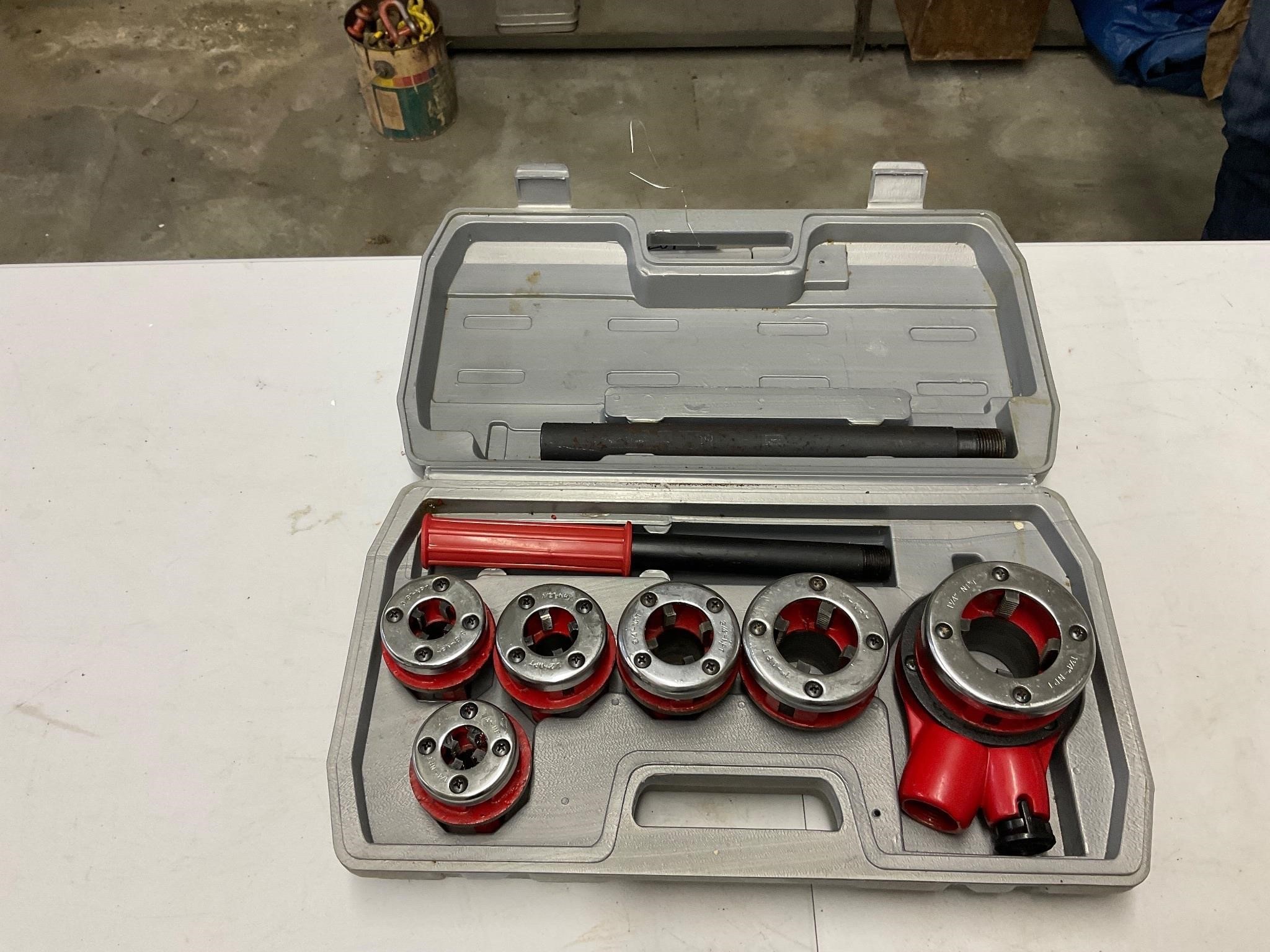 Pipe Threader Kit with Case