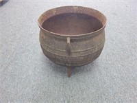 Cast iron cauldron/ Wash pot