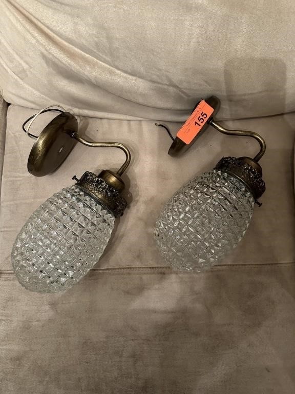 PAIR OF VTG HOLLYWOOD REGENCY LIGHT FIXTURES