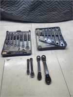 Set of ratchet combination ranches size 8 to 18