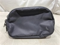 Lolë Unisex Belt Bag (Pre-owned)