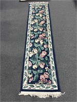 8 FT. RUNNER RUG