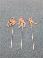 3 FROG METAL ART LAWN DECOR