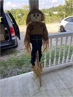 5 foot scarecrow