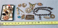Vintage Pins & Jewelry