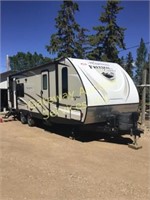2017 28ft Coachmen Freedom Express Holiday Trailor