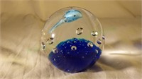 Stunning handcrafted aquatic scene fish paperweigh