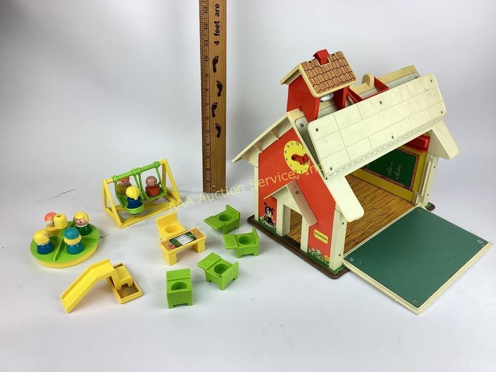 Fisher price play family school with people and