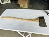 long handle axe