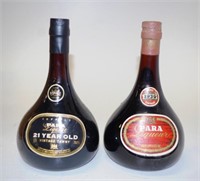 Two bottles Seppelts Para Liqueur Port 1939/1982