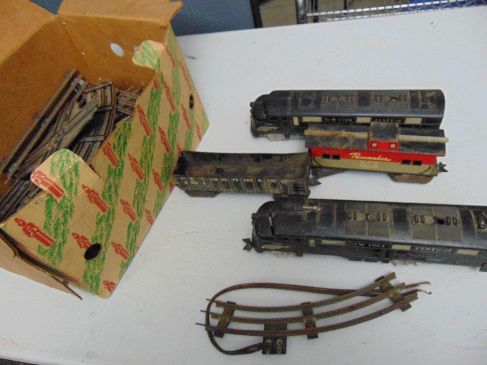 Vintage Train and Tracks - untested