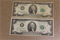 Lot of 2 1976 Bicentennial $2.00 Note