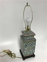 Very decorative Chinese lamp