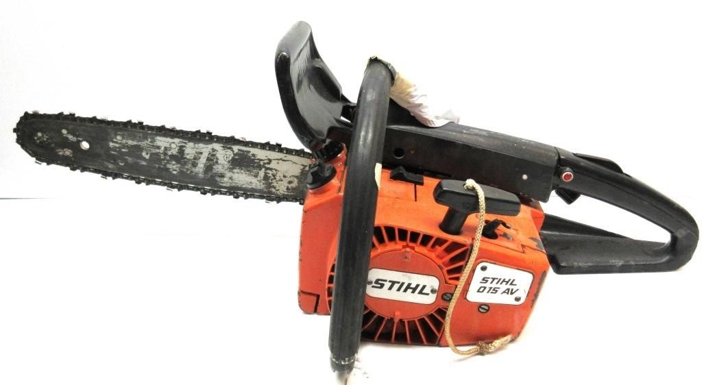 Stihl Chain Saw W/Carb Kit