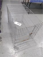 Pet Crate - Missing Tray in Bottom