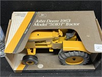 JOHN DEERE MODEL 5010 I 1963 DIE CAST TRACTOR