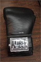 Amber Boxing Gear Glove (1)