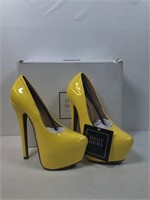 New Daily Shoes Size 5.5 Yellow Heels